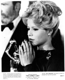 دانلود فیلم The Lonely Lady 1983352727-1719734909