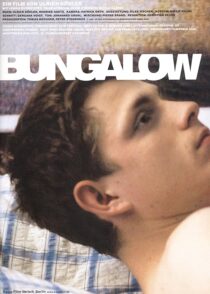 دانلود فیلم Bungalow 2002392404-1901228325