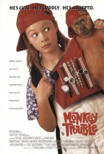 دانلود فیلم Monkey Trouble 1994439841-1415623312